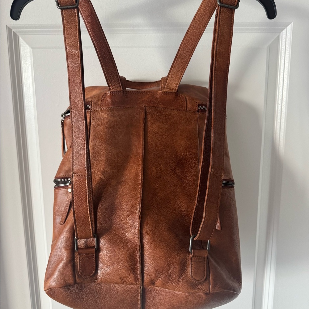 Vilenca Brown Leather Backpack - Picture 2 of 7